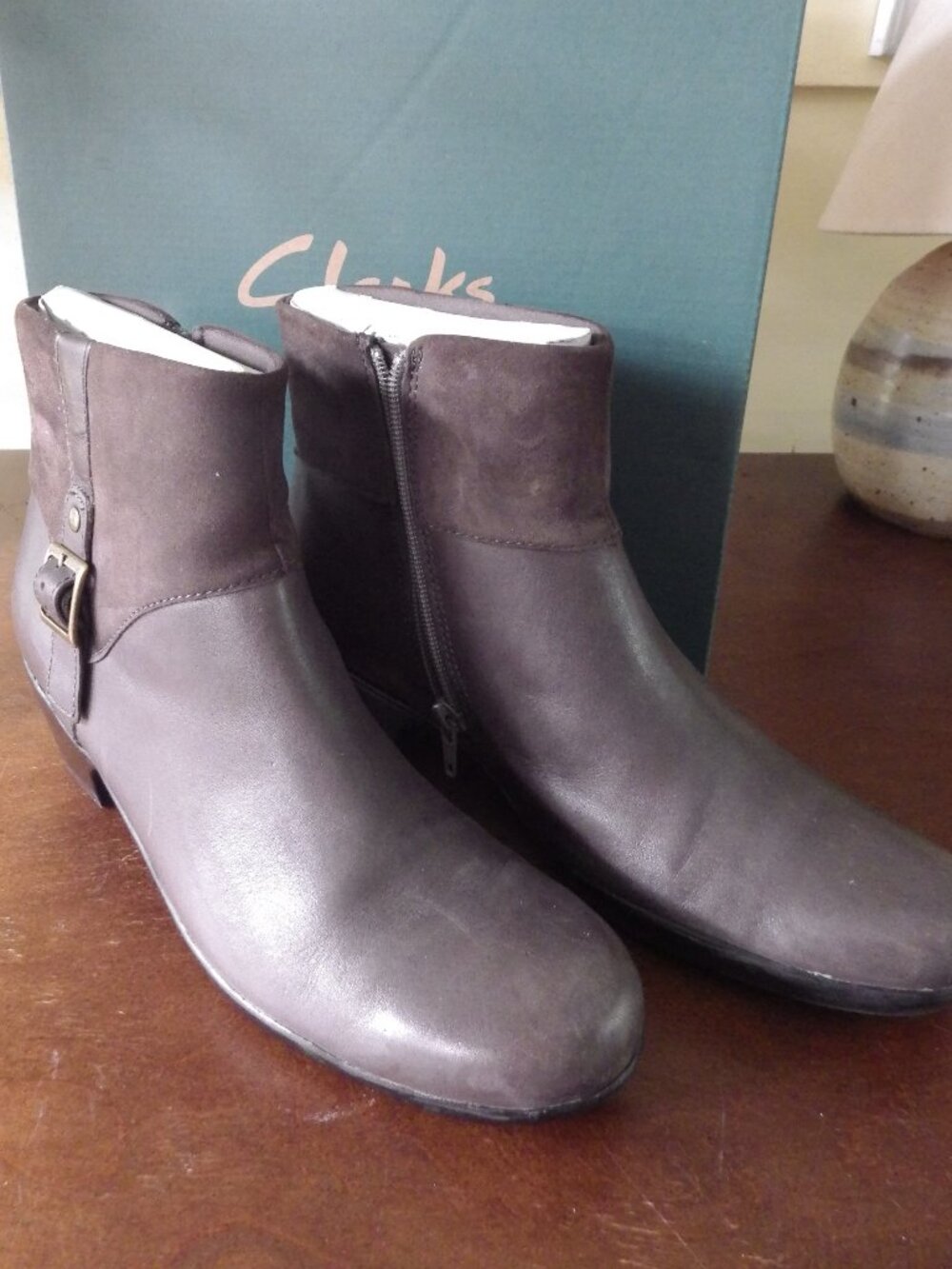 Clarks Ingalls Dover Ankle Boots/ Brown leather and Suede/ 9N